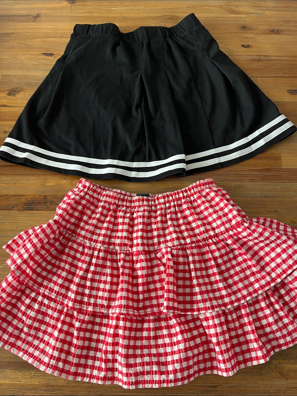 2pc Black Flare Skort & Red Gingham Tiered Skort Size XL 14